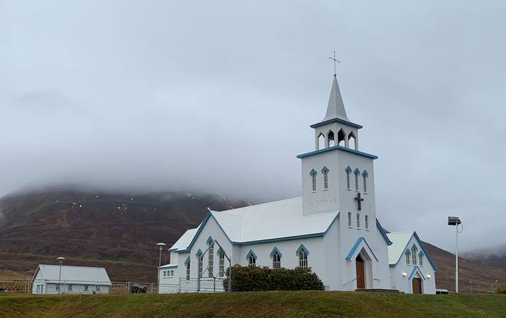 Dalvíkurkirkja - kirkjan var vígð 1960