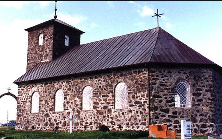 Þingeryarklausturskirkja er elsta steinhlaðna sóknarkirkja landsins 